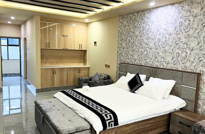 Signature Room